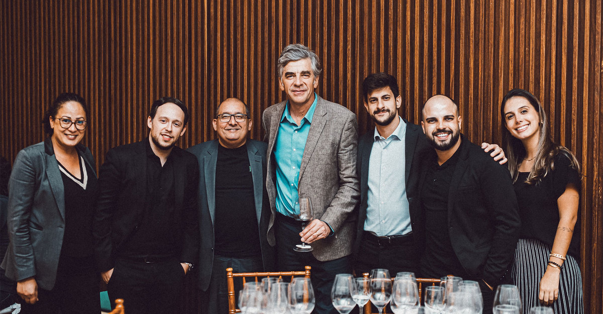 Enrique Tirado realiza gira en Brasil para fortalecer la presencia de Don Melchor